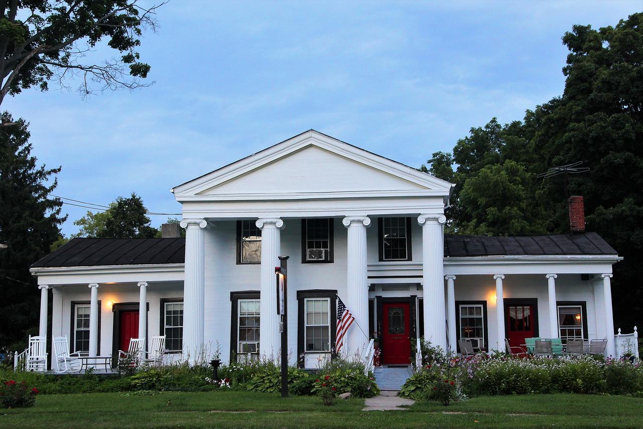 Glass Magnolia Bed & Breakfast Interlaken Exterior photo